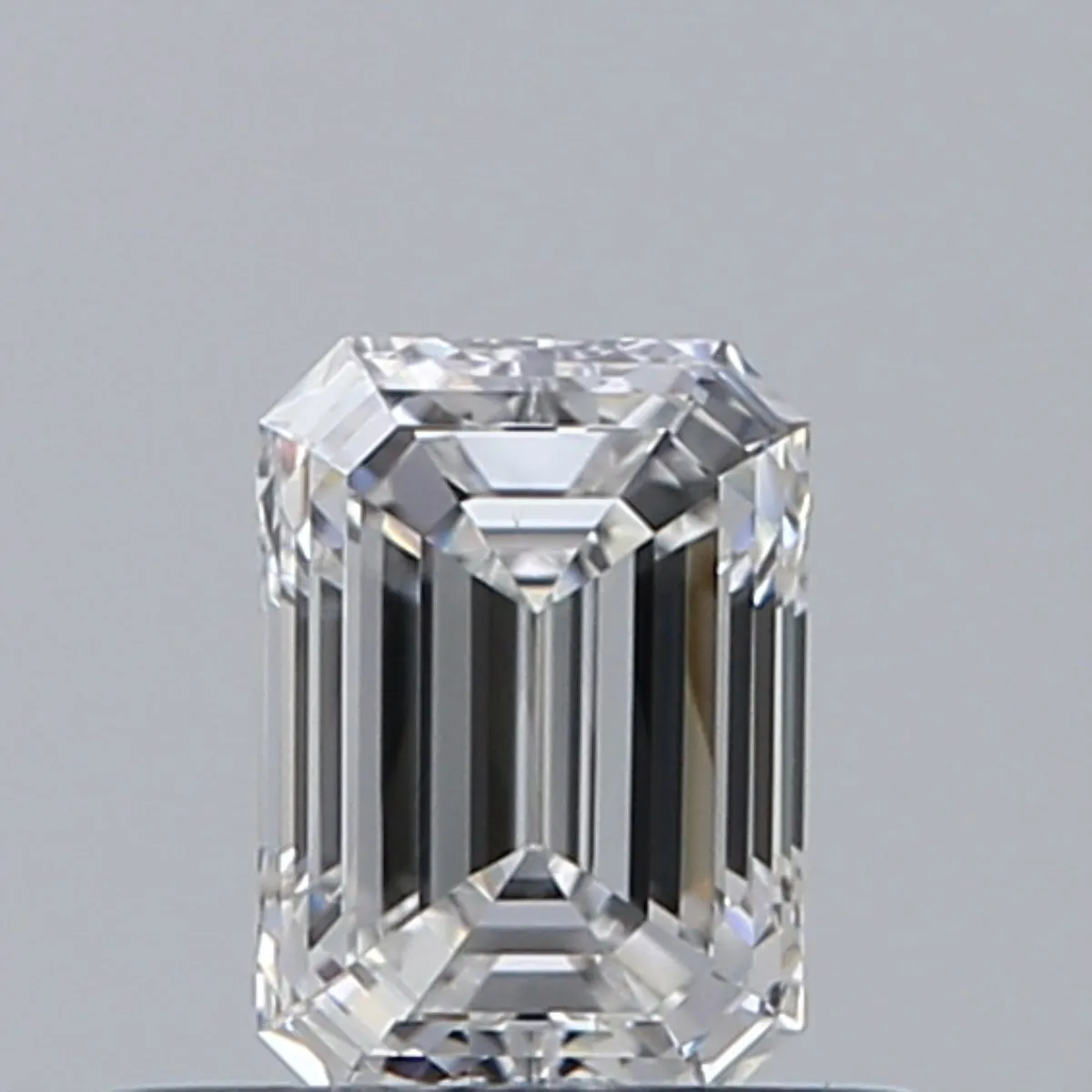 0.40ct EMERALD E VS2 Natural diamond