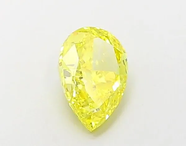 0.82ct PEAR Fancy Vivid Yellow VVS2 Coloured Lab diamond