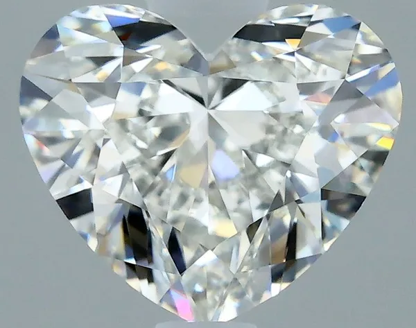 0.7ct HEART H VVS2 Natural diamond