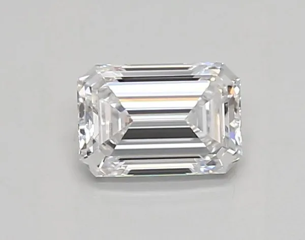 0.47ct EMERALD D VVS2 Lab diamond