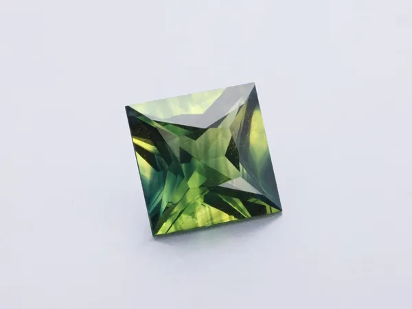 1.07ct Parti Sapphire, Square cut gemstone