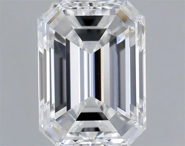 0.69ct EMERALD E VS1 Natural diamond