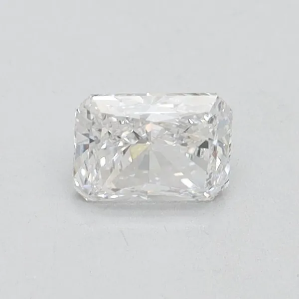 0.44ct RADIANT E VVS2 Lab diamond
