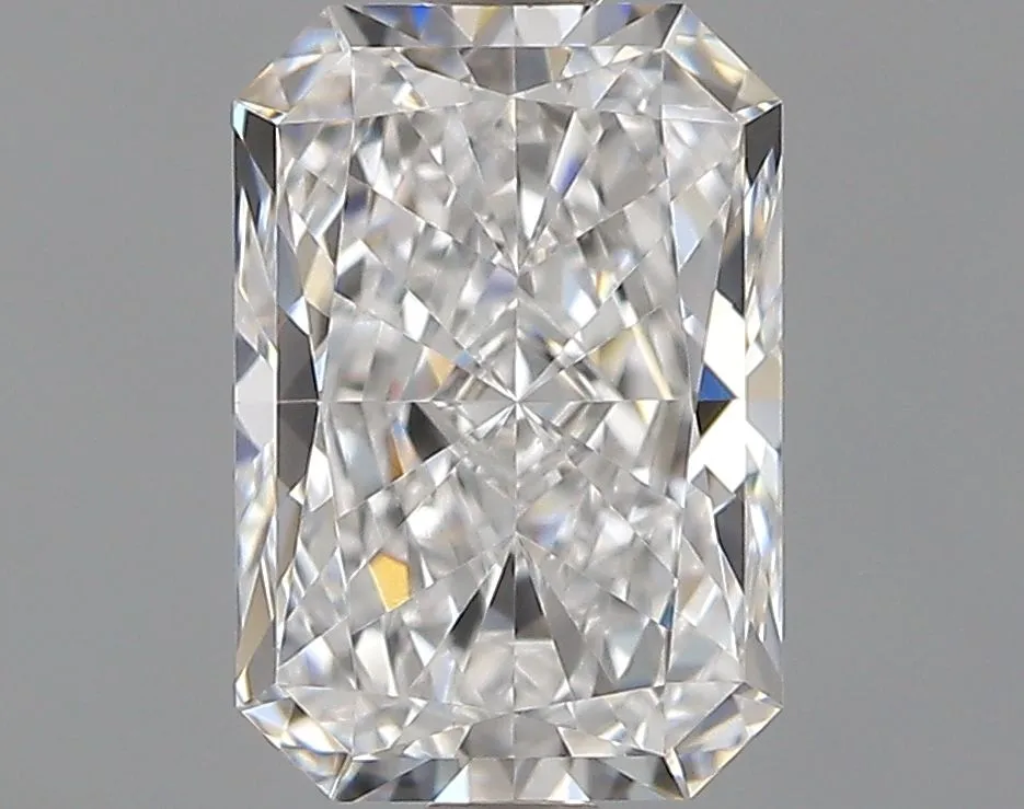 0.70ct RADIANT E VS1 Natural diamond