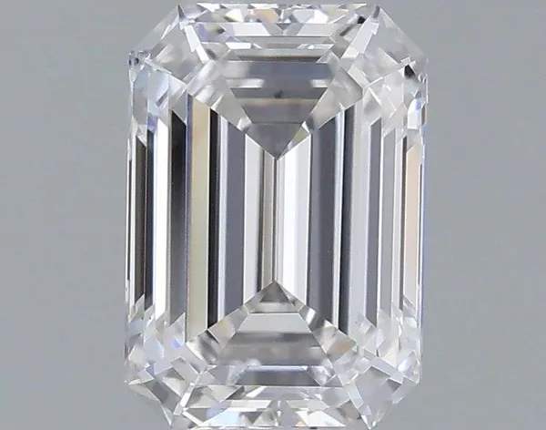 0.6ct EMERALD E VS2 Lab diamond