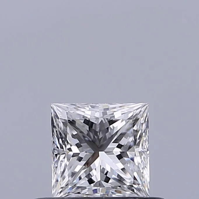0.37ct PRINCESS D VVS2 Natural diamond