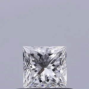 0.37ct PRINCESS D VVS2 Natural diamond