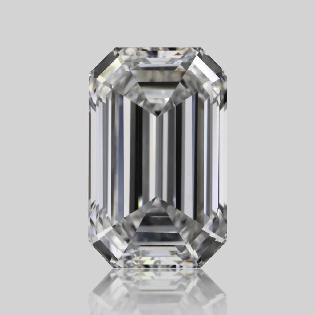 0.70ct EMERALD F VVS2 Natural diamond