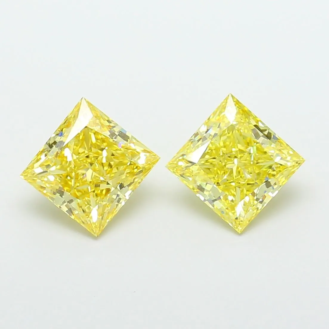 3.86ct PRINCESS Fancy Intense Yellow VS1 Coloured Lab diamond