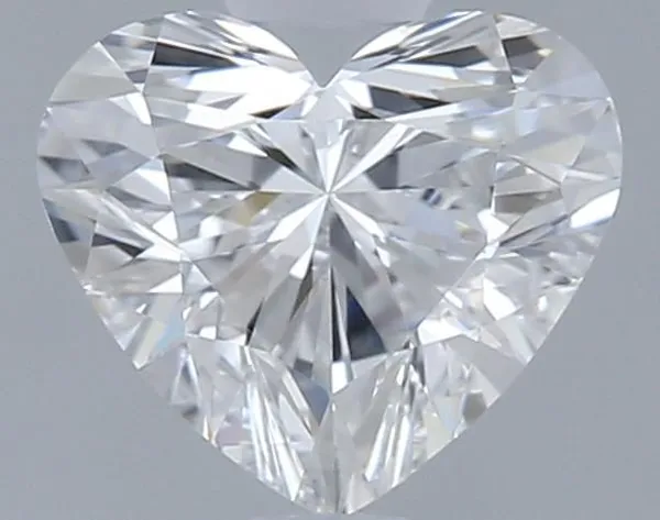 0.74ct HEART E VVS2 Natural diamond