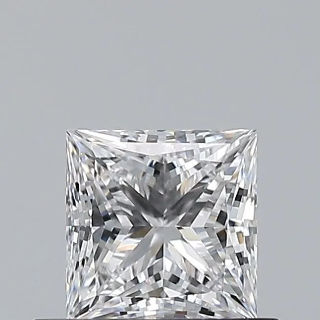 0.56ct PRINCESS D VVS2 Natural diamond