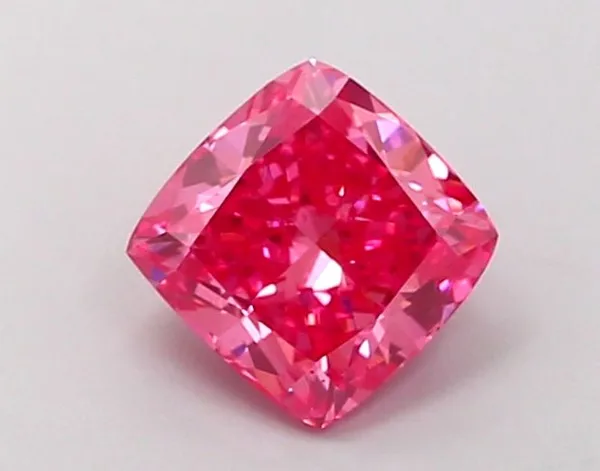 1ct CUSHION Fancy Vivid Pink VS2 Coloured Lab diamond