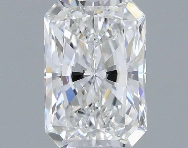 0.63ct RADIANT E IF Natural diamond