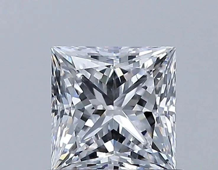 0.71ct PRINCESS D VVS2 Natural diamond