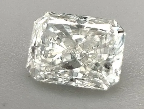 0.81ct RADIANT H VS2 Natural diamond