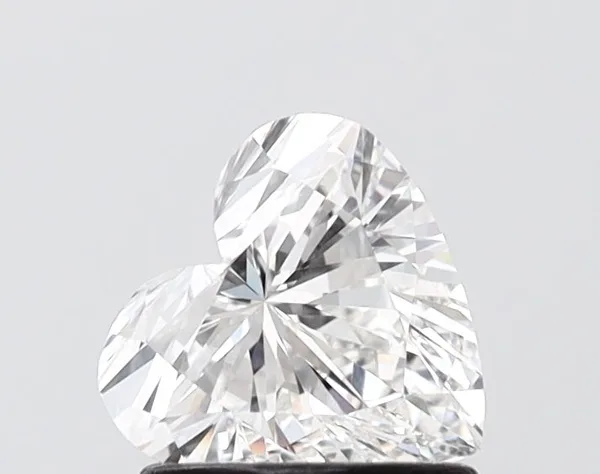 1.01ct HEART F VVS2 Lab diamond