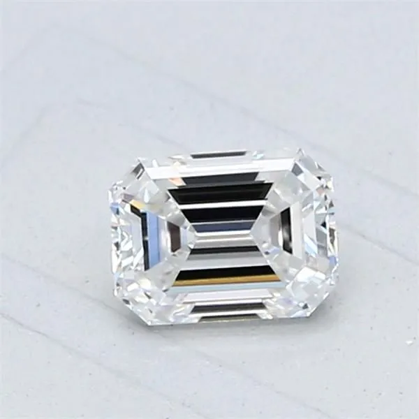 0.52ct EMERALD E VVS2 Natural diamond