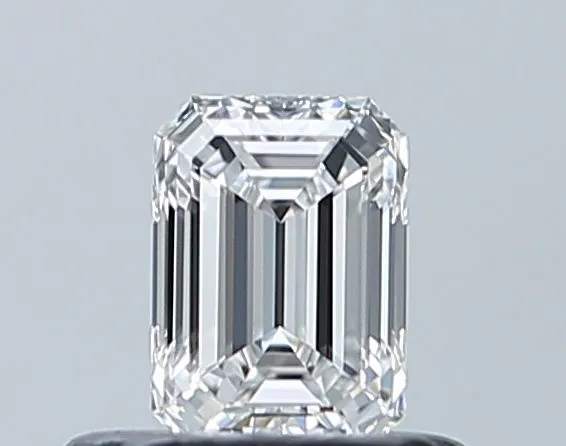 0.41ct EMERALD E VVS1 Natural diamond