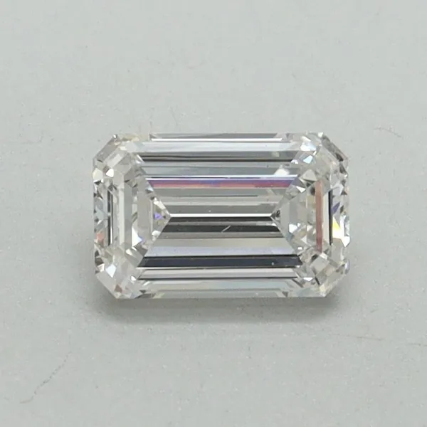 0.52ct EMERALD E VS2 Lab diamond