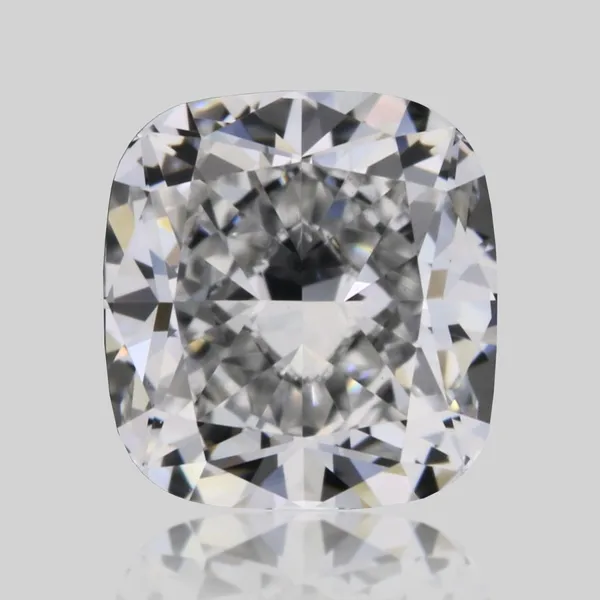 0.57ct CUSHION D VVS2 Natural diamond