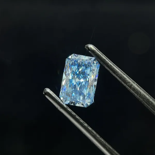 1.07ct RADIANT Fancy Vivid Blue VVS2 Coloured Lab diamond