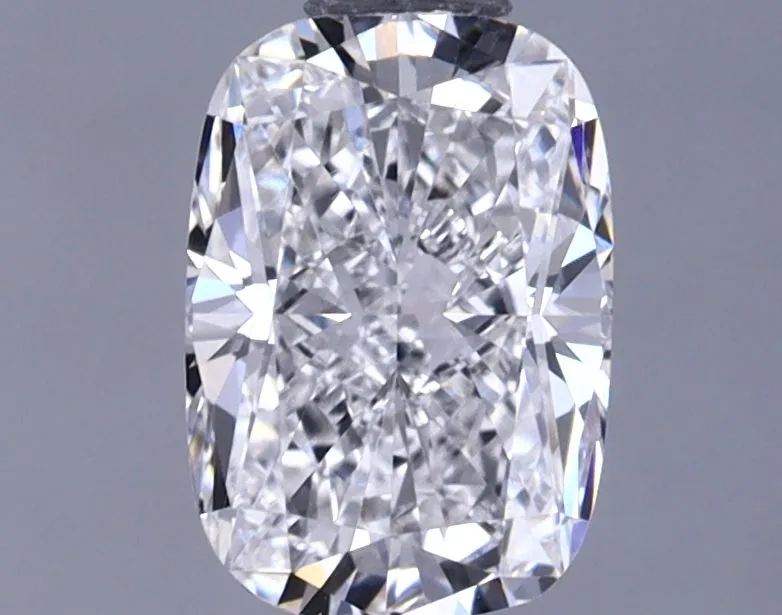 0.87ct CUSHION E VVS2 Lab Grown diamond