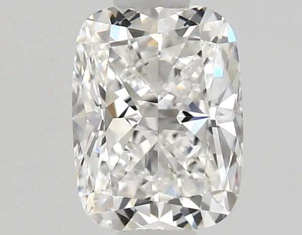 0.6ct CUSHION E VVS1 Natural diamond