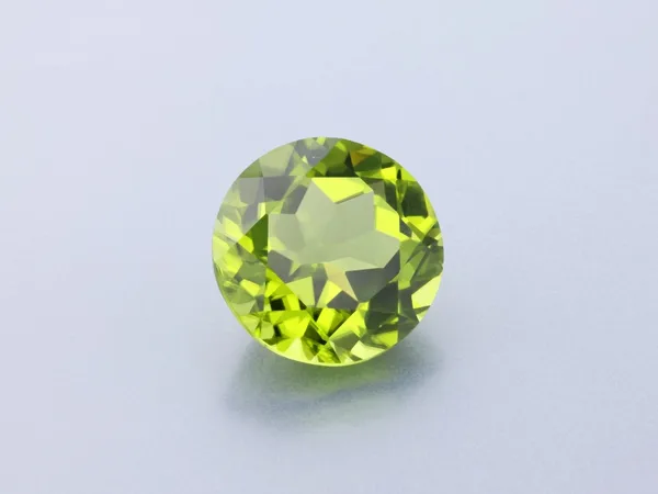 5.89ct Green Peridot, Round cut gemstone