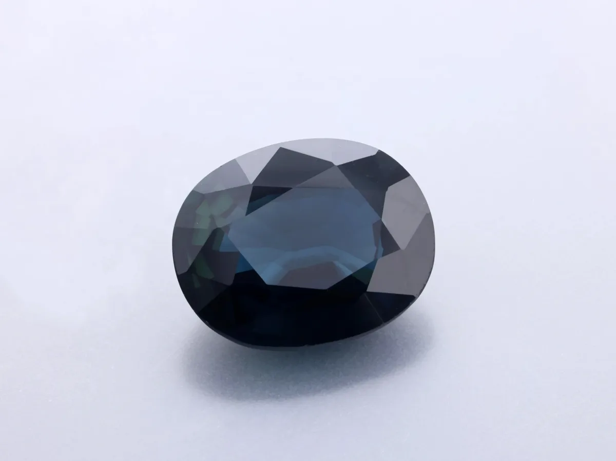 3.27ct Blue Sapphire, Oval gemstone
