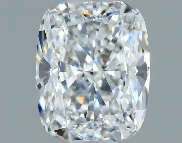 0.4ct CUSHION E VVS2 Natural diamond