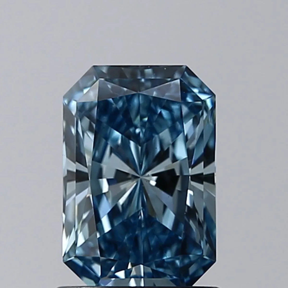 1.04ct RADIANT Fancy Vivid Blue VS1 Coloured Lab diamond