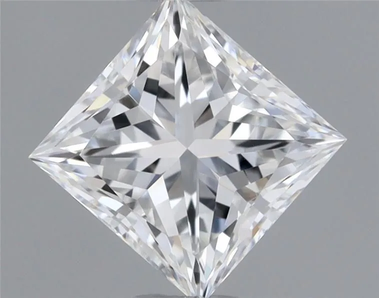 0.47ct PRINCESS E VVS2 Natural diamond