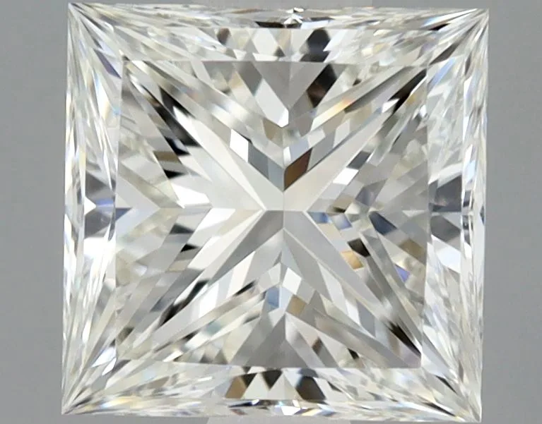 0.70ct PRINCESS H VS1 Natural diamond