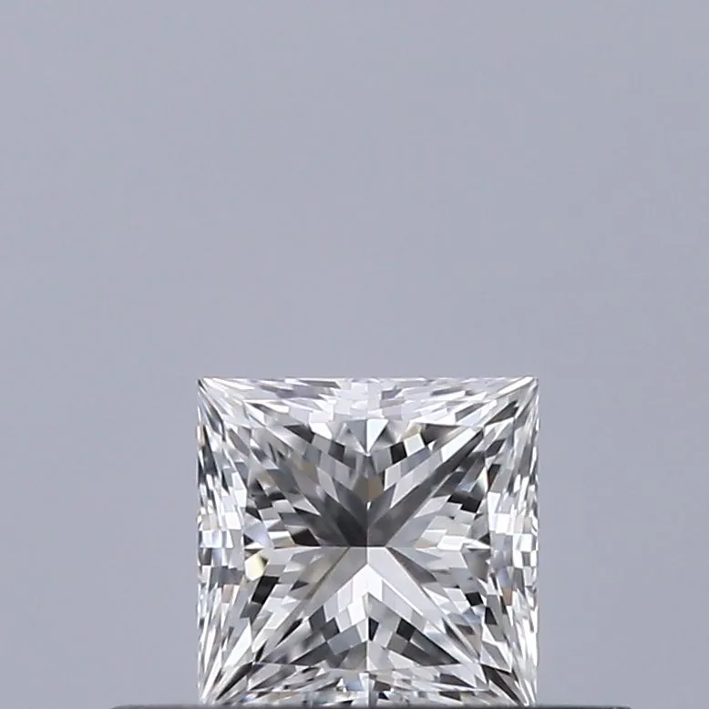 0.30ct PRINCESS D VVS1 Natural diamond