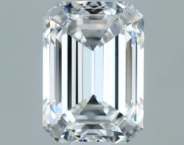 0.7ct EMERALD E SI1 Natural diamond
