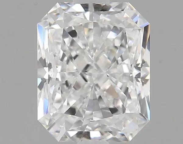 0.71ct RADIANT E VVS2 Natural diamond