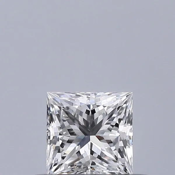 0.32ct PRINCESS D VVS2 Natural diamond