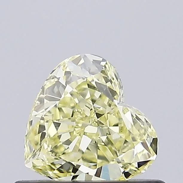 0.51ct HEART Fancy Light Yellow VVS2 Coloured Lab diamond