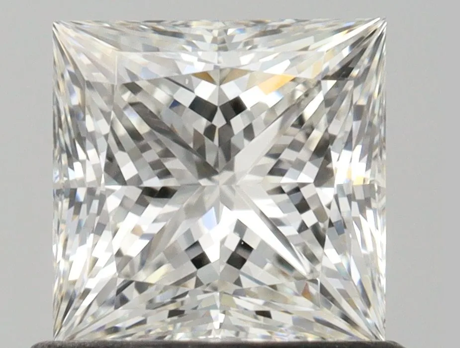 0.83ct PRINCESS H VS1 Natural diamond