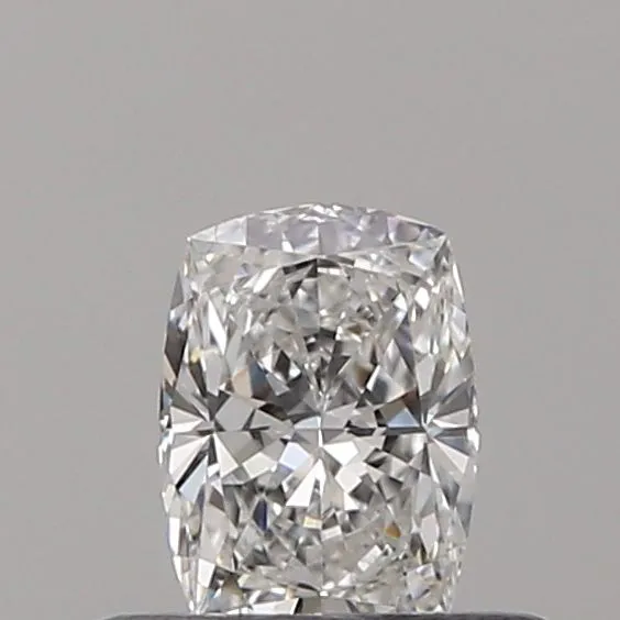0.37ct CUSHION E VVS1 Natural diamond