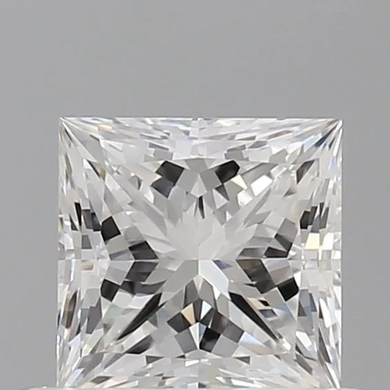 0.58ct PRINCESS E VVS2 Natural diamond