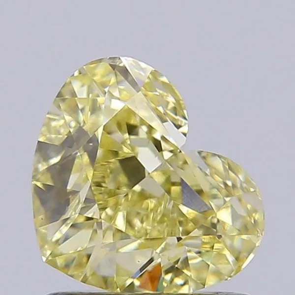1.09ct HEART Fancy Light Yellow VS1 Coloured Lab diamond