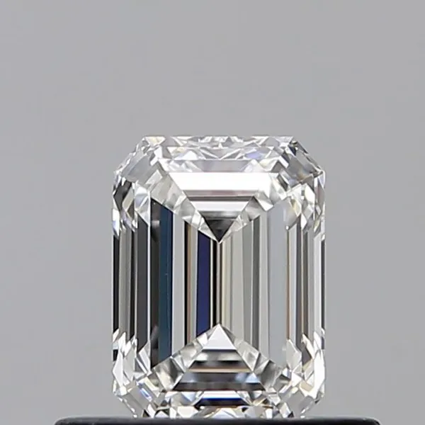 0.51ct EMERALD F VVS2 Natural diamond