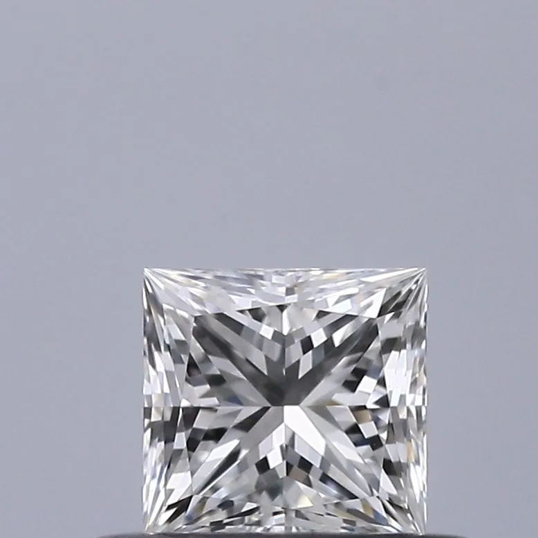 0.38ct PRINCESS G VS1 Natural diamond