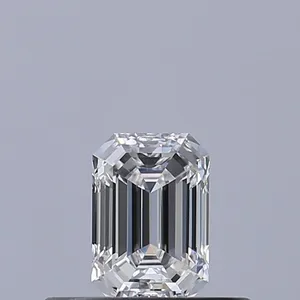 0.3ct EMERALD E VVS1 Natural diamond