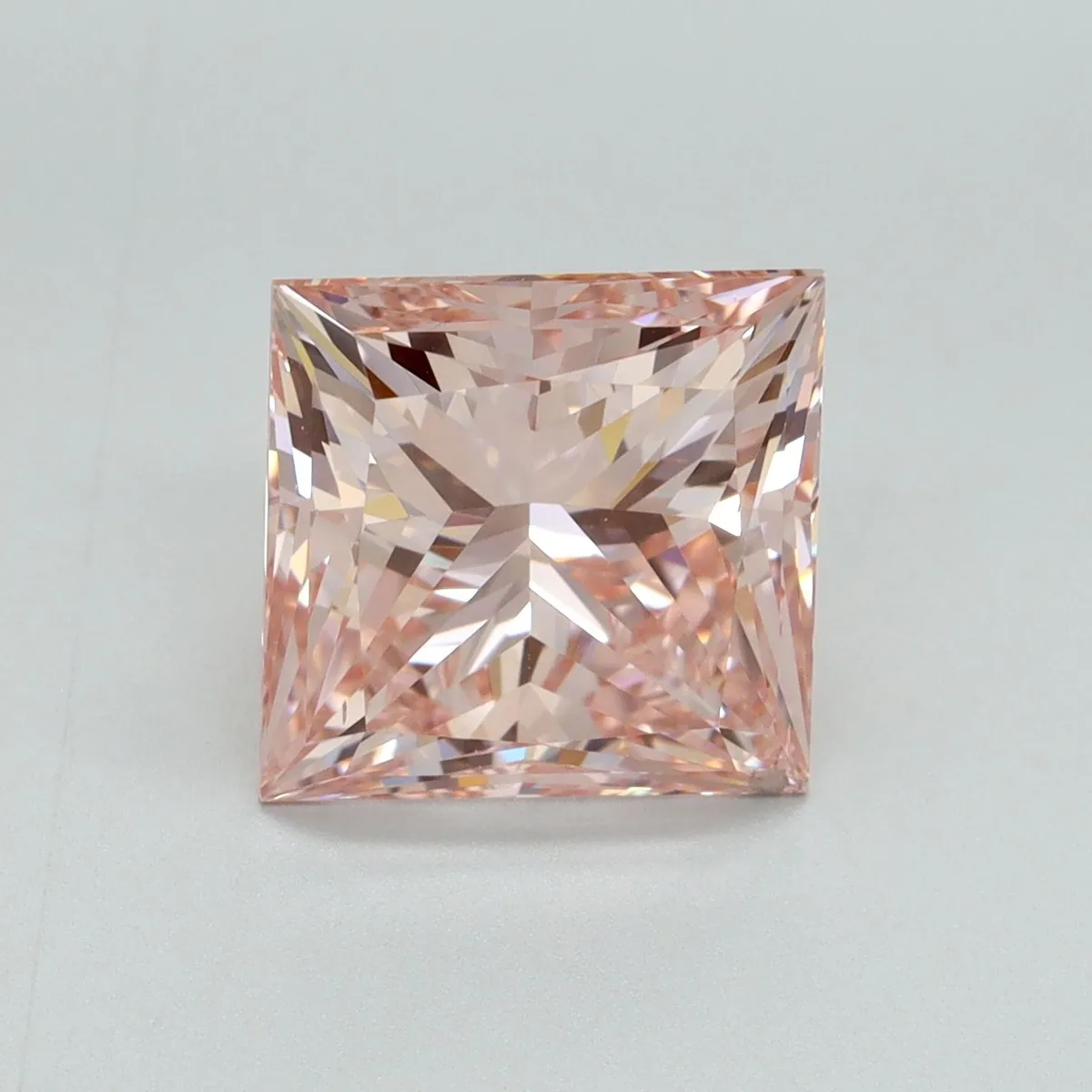 4.53ct PRINCESS Fancy Vivid Pink SI1 Coloured Lab diamond