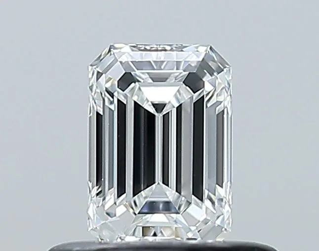 0.41ct EMERALD E VVS1 Natural diamond