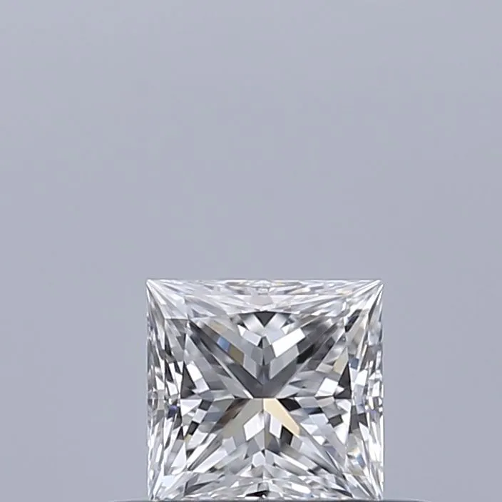 0.30ct PRINCESS D VVS1 Natural diamond