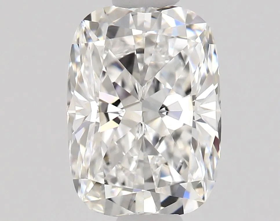 0.75ct CUSHION E VVS1 Natural diamond