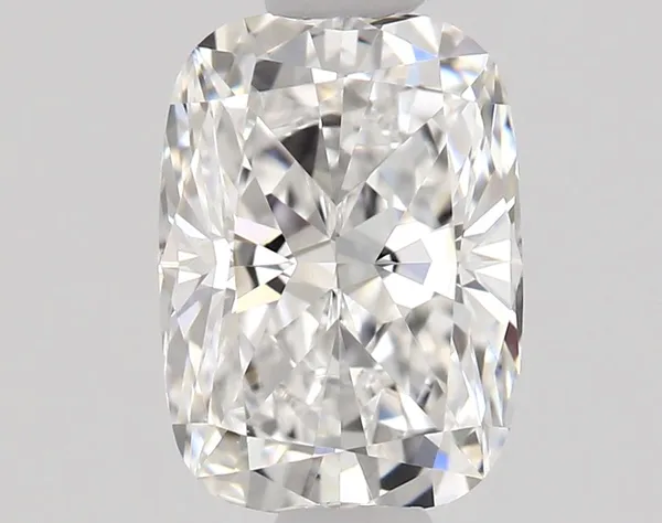 0.75ct CUSHION E VVS1 Natural diamond